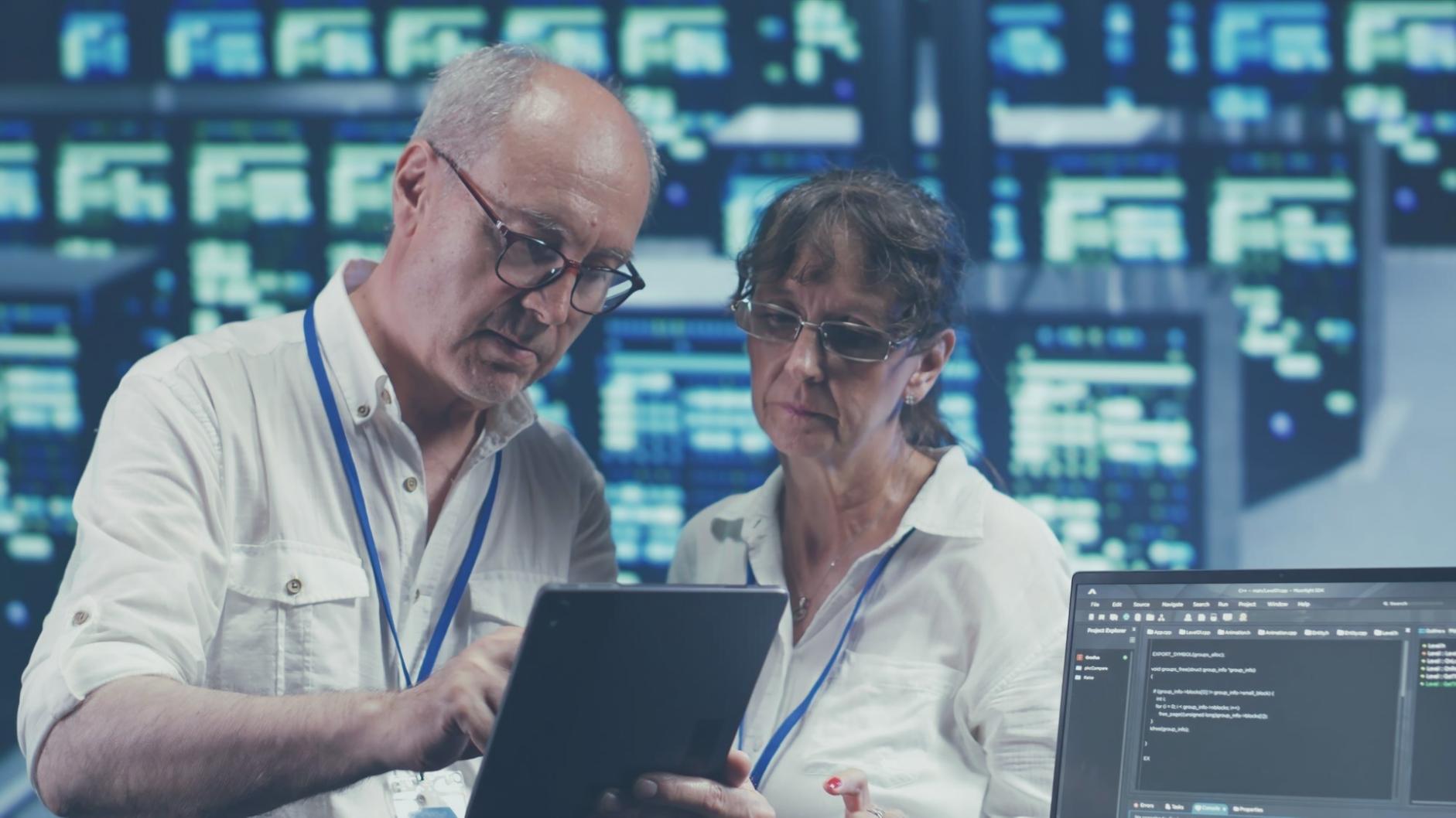 Estudiante trabajando en proyecto de realidad virtual